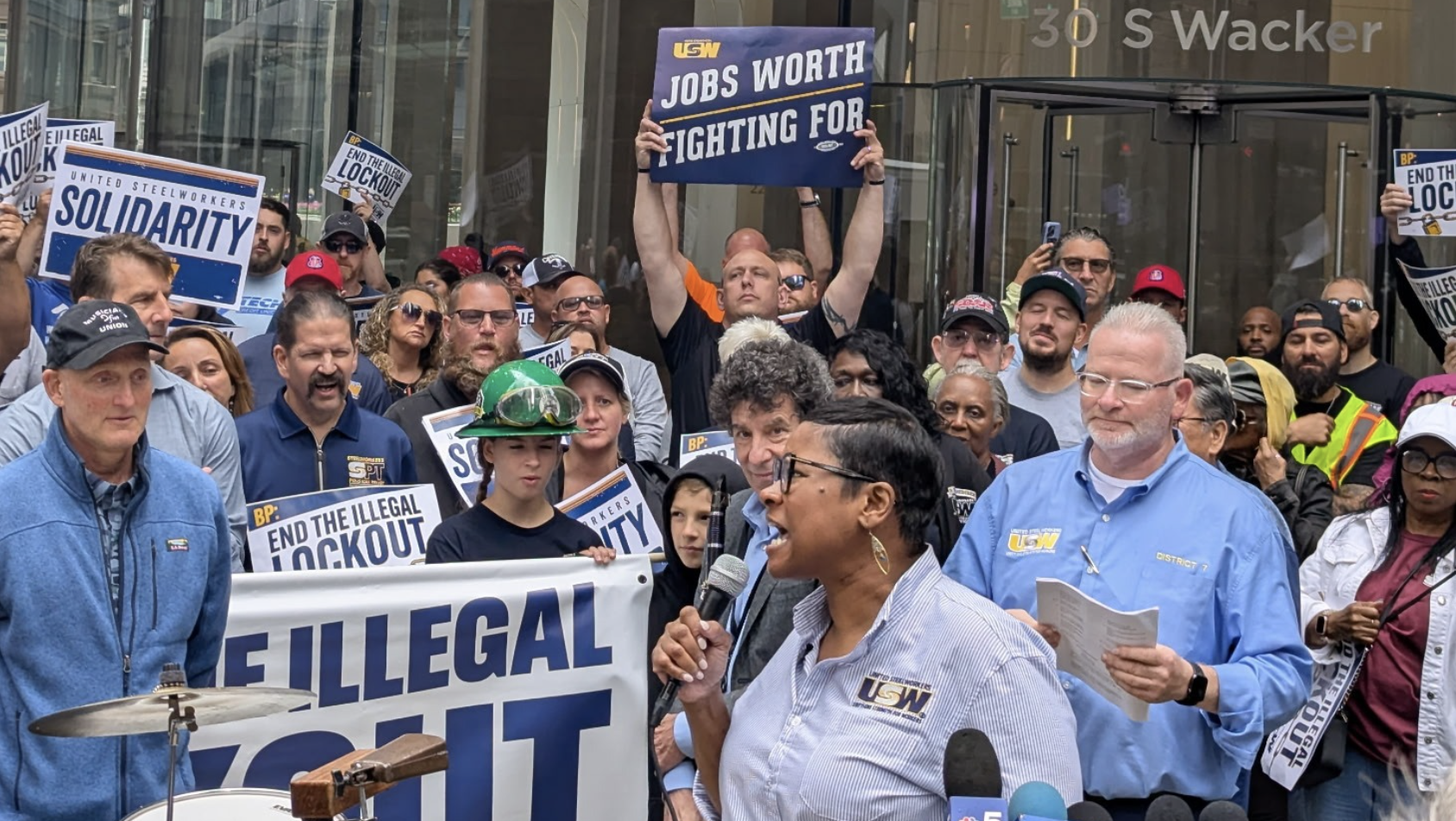 Chicago Club solidarity for locked-out BP workers